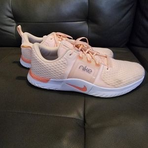 Womens Nike Tennis Shoes